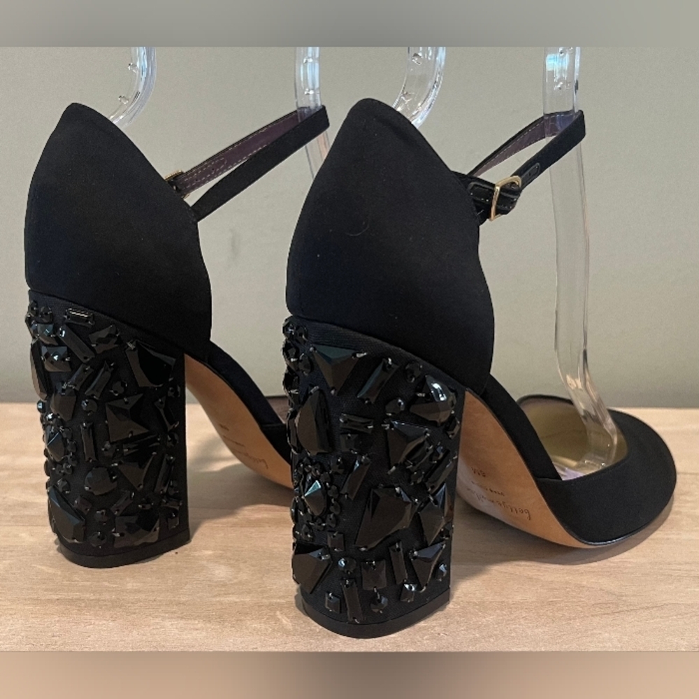 Bettye Muller "Bejeweled" Mary Jane Heels. Size 8M New With Tags